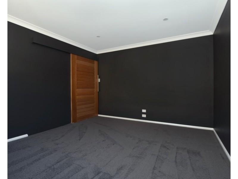 28 Graves Drive, Kearneys Spring QLD 4350