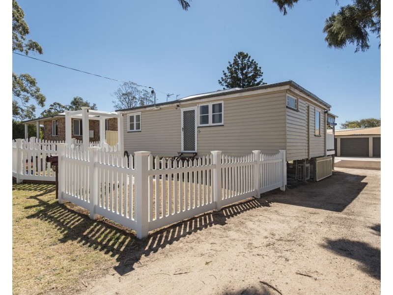 5 Makepeace Street, Rockville QLD 4350