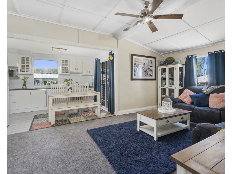 5 Makepeace Street, Rockville QLD 4350