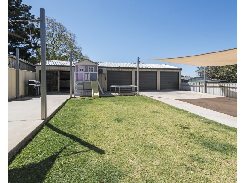 5 Makepeace Street, Rockville QLD 4350