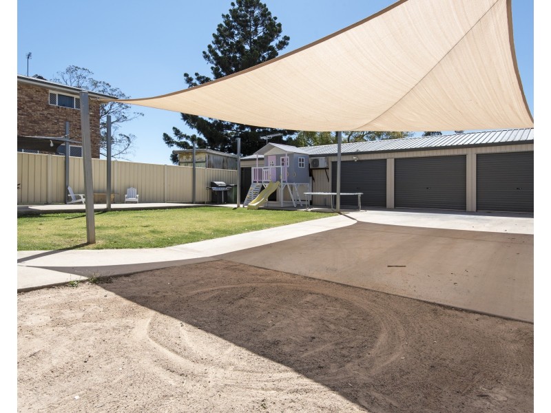 5 Makepeace Street, Rockville QLD 4350