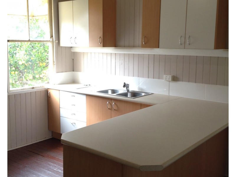 9 Inter Street, North Toowoomba QLD 4350