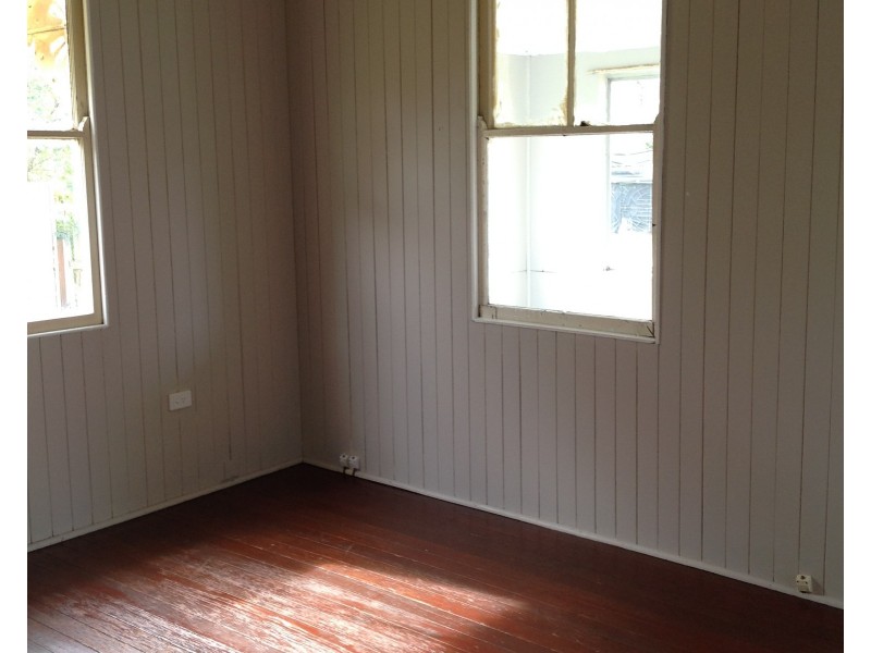 9 Inter Street, North Toowoomba QLD 4350