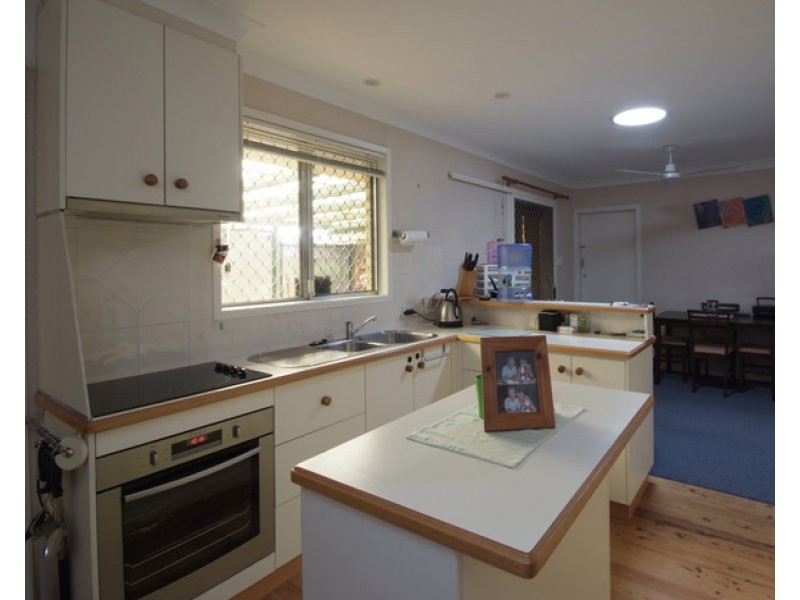 83 Drayton Road, Harristown QLD 4350