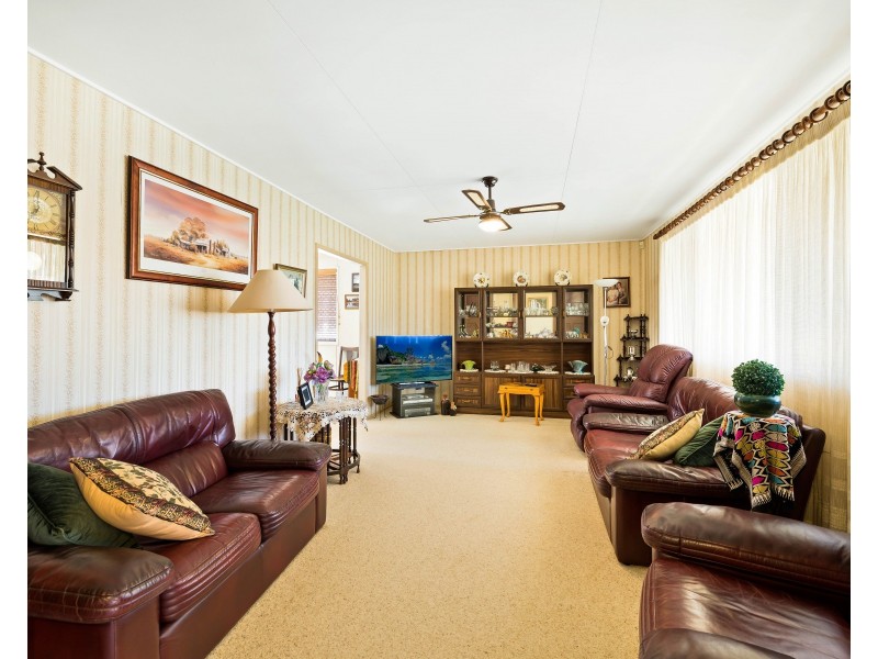 69 O’Quinn Street, Harristown QLD 4350