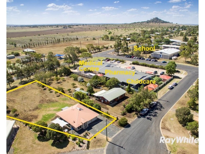 5 Lawmere Court, Kingsthorpe QLD 4400