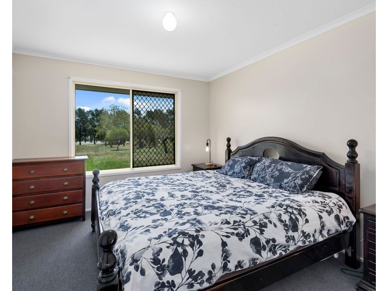 5 Lawmere Court, Kingsthorpe QLD 4400