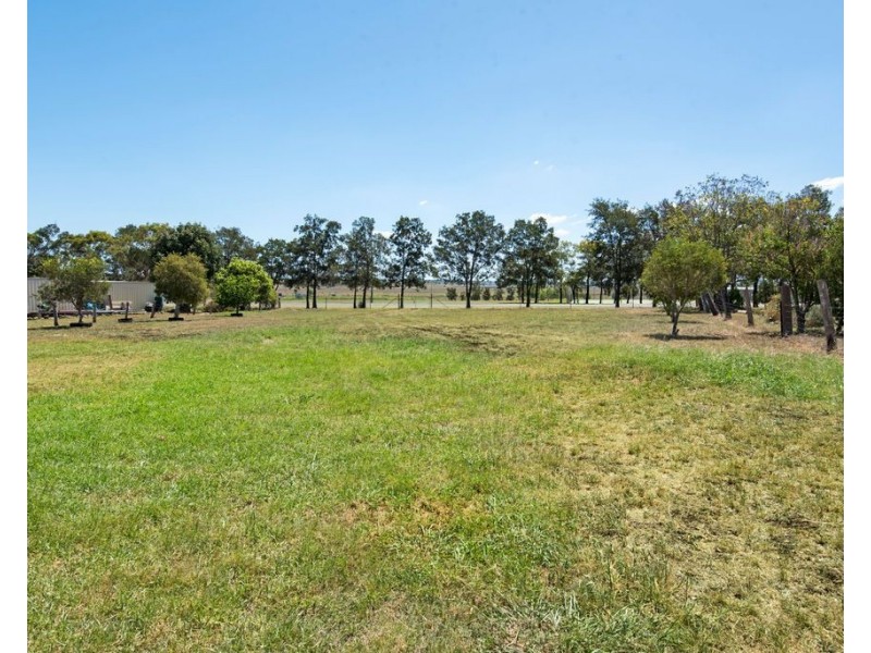 5 Lawmere Court, Kingsthorpe QLD 4400