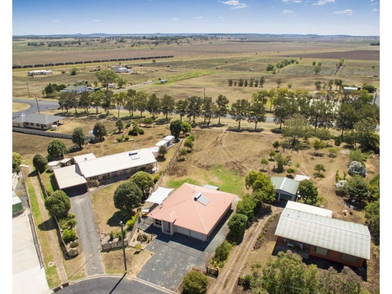 5 Lawmere Court, Kingsthorpe QLD 4400