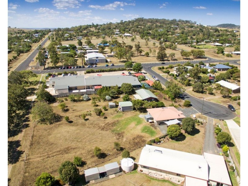 5 Lawmere Court, Kingsthorpe QLD 4400