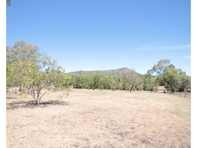 42 Kingsthorpe-Glencoe Road, Kingsthorpe QLD 4400