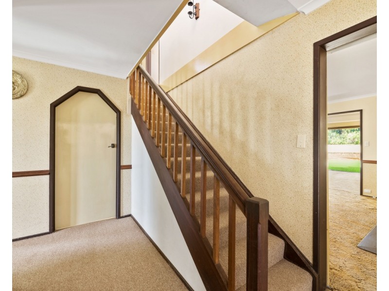 8 Bradys Road, Highfields QLD 4352