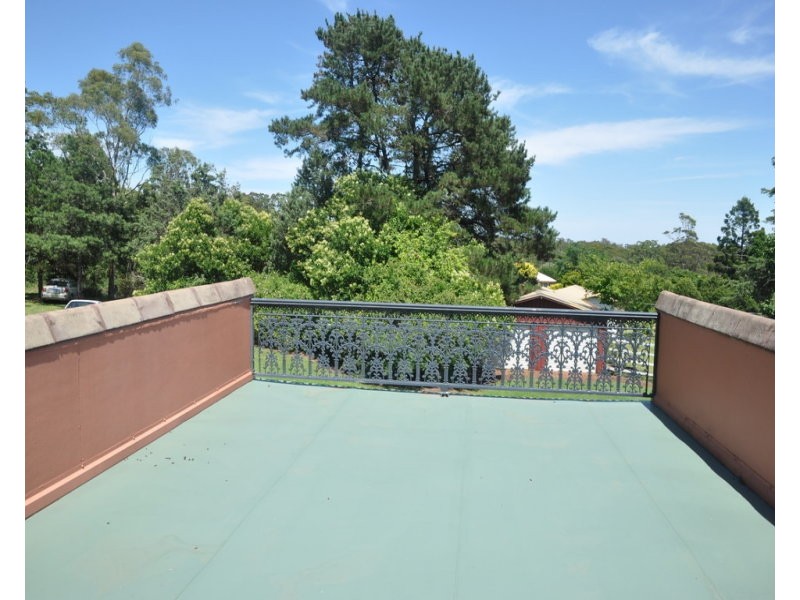 8 Bradys Road, Highfields QLD 4352