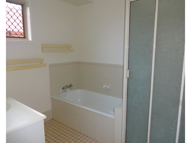 38 Dalzell Crescent, Darling Heights QLD 4350