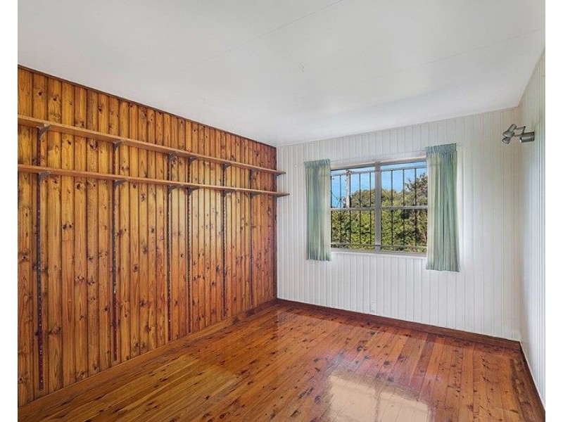 7 Homestead Avenue, Harristown QLD 4350