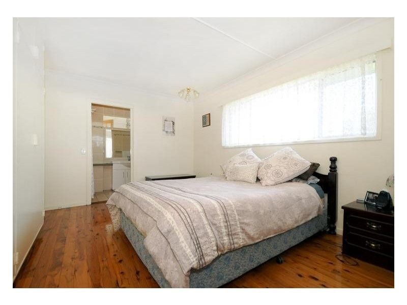 7 Homestead Avenue, Harristown QLD 4350