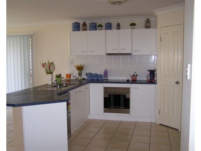 14 Wareena Crescent, Glenvale QLD 4350