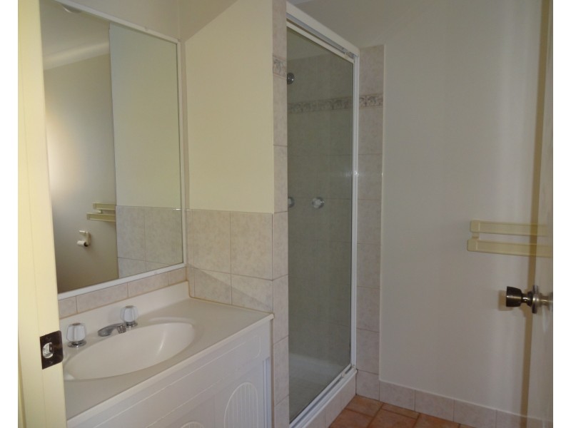 5/299 James Street, Newtown QLD 4350