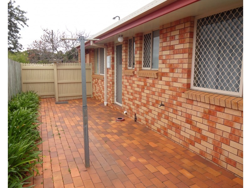 5/299 James Street, Newtown QLD 4350