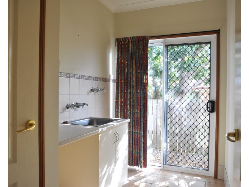 142 Spring Street, Middle Ridge QLD 4350