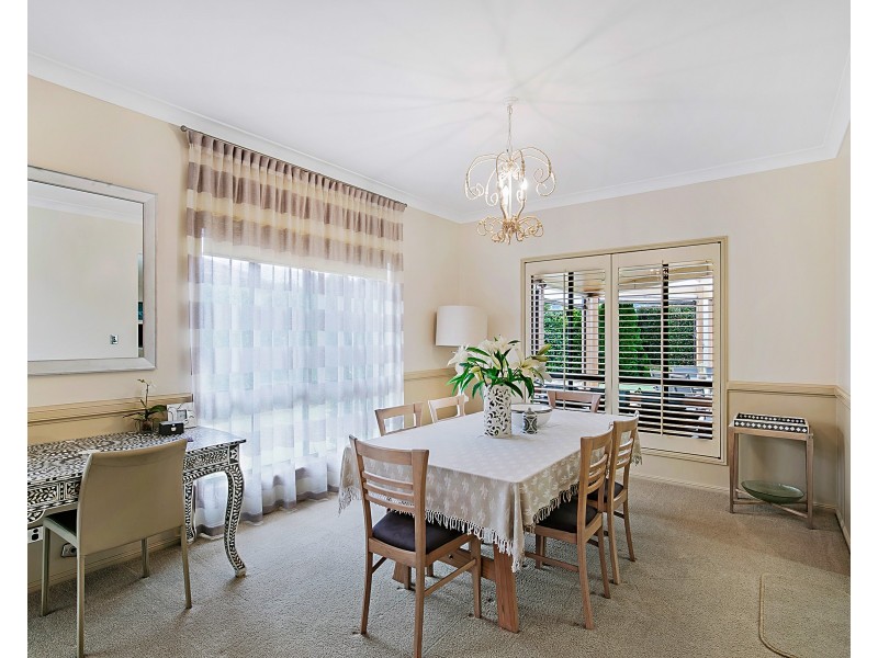 16 Glen Eagles Drive, Middle Ridge QLD 4350