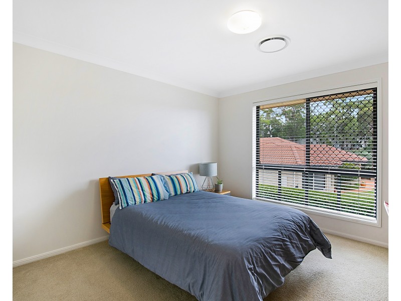 16 Glen Eagles Drive, Middle Ridge QLD 4350