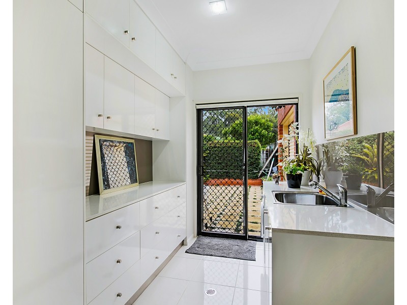 16 Glen Eagles Drive, Middle Ridge QLD 4350