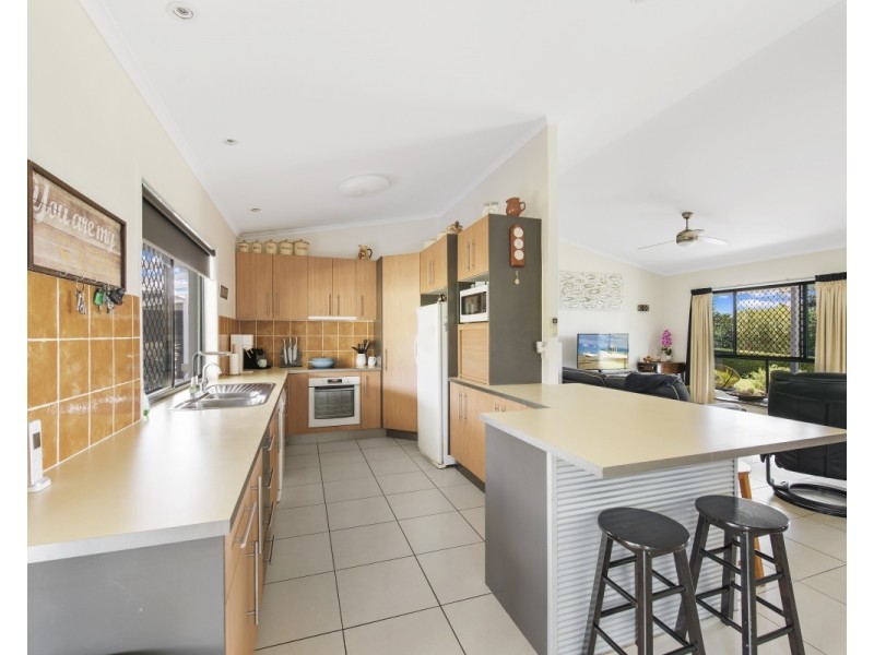 6 Schulz Street, Highfields QLD 4352