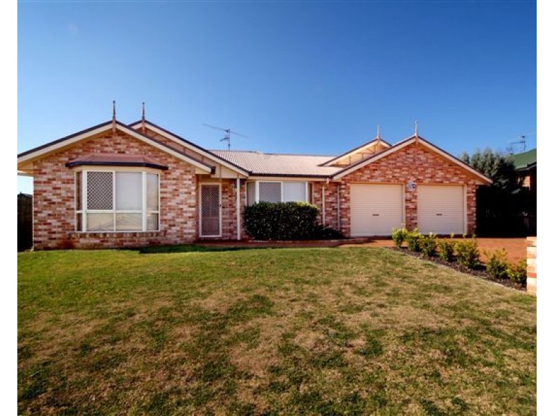 9 Stoneyhurst Court, Glenvale QLD 4350