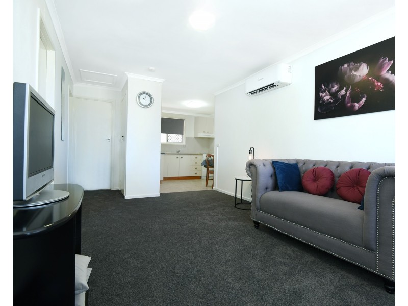 22 Tourist Road, East Toowoomba QLD 4350