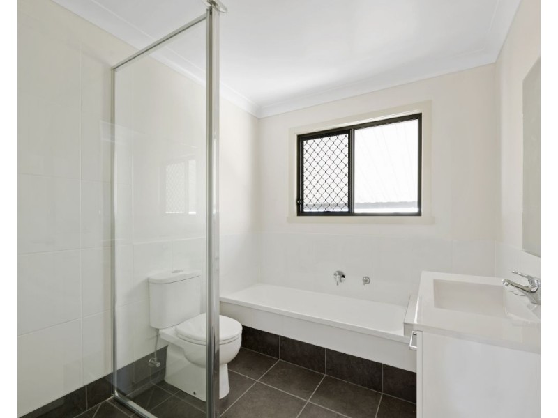 25 Murton Street, Nobby QLD 4360