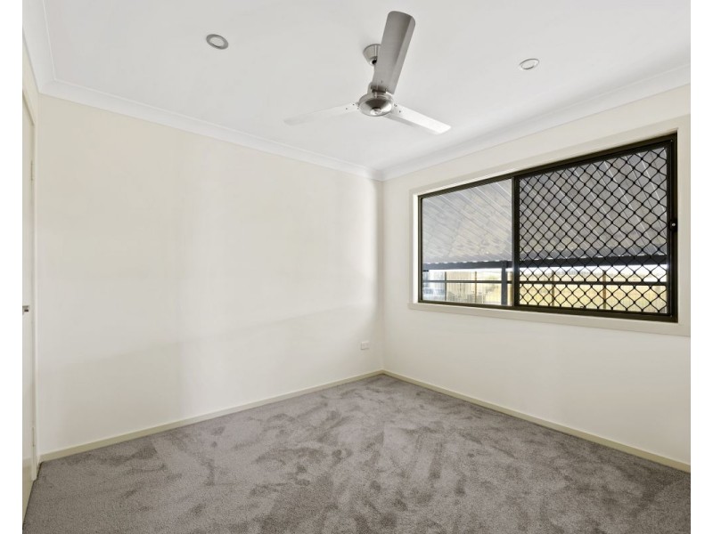 25 Murton Street, Nobby QLD 4360