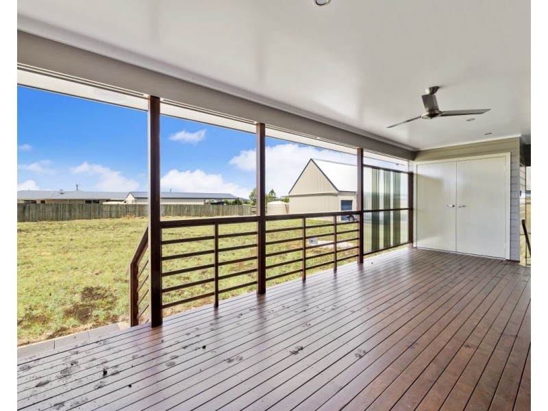 25 Murton Street, Nobby QLD 4360