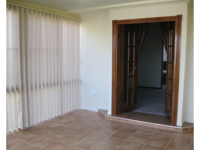 54 Bouganvillea Drive, Middle Ridge QLD 4350