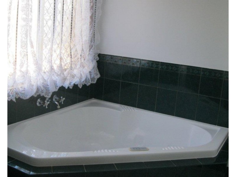 54 Bouganvillea Drive, Middle Ridge QLD 4350