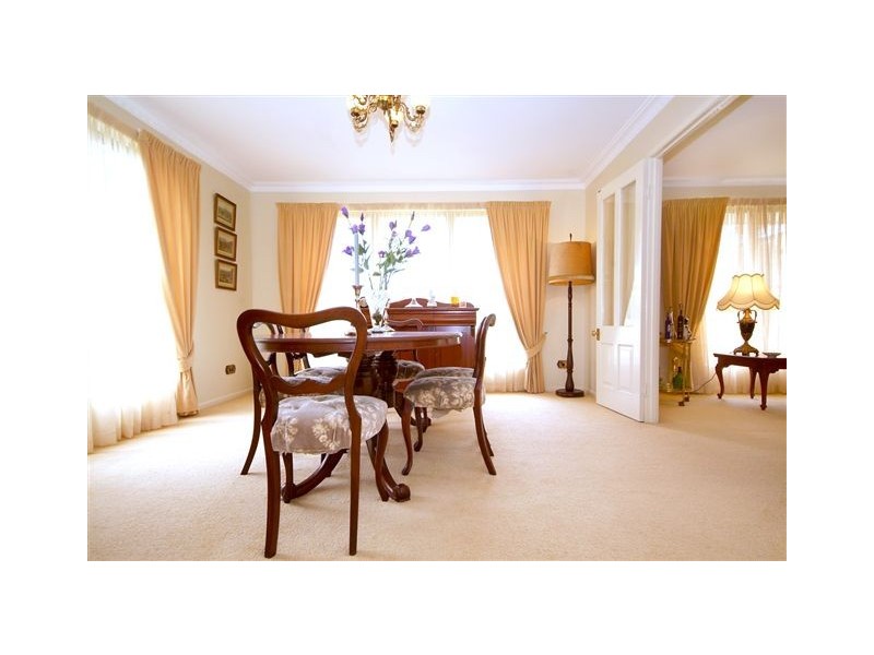 7 Golf Course Drive, Middle Ridge QLD 4350