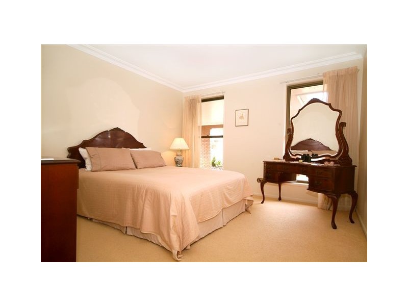 7 Golf Course Drive, Middle Ridge QLD 4350