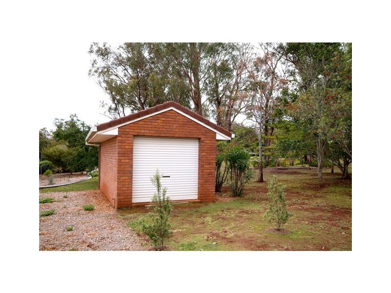 7 Golf Course Drive, Middle Ridge QLD 4350