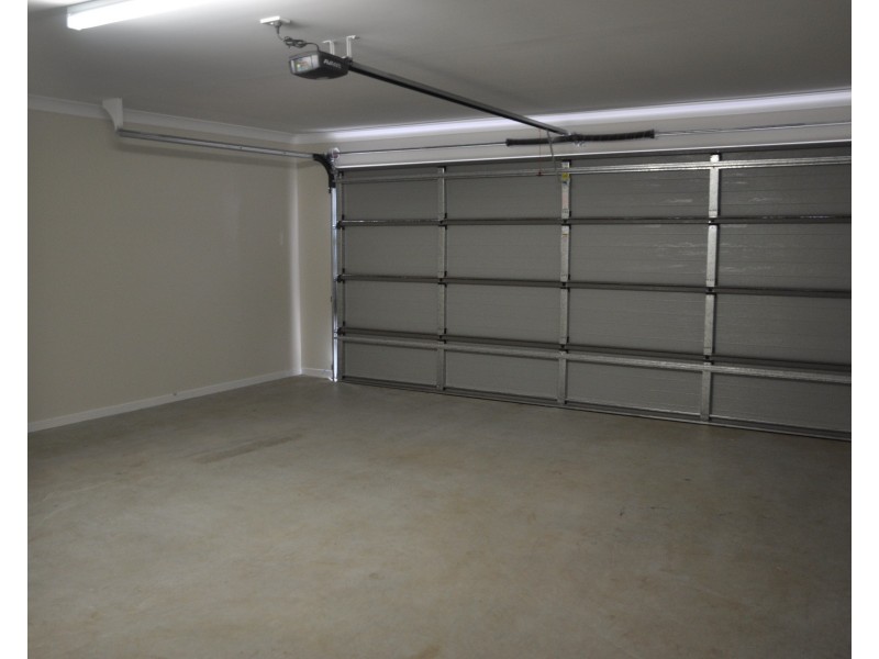 16 Mia Street, Wyreema QLD 4352