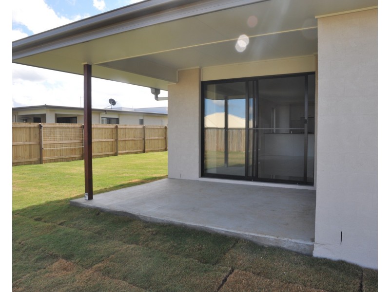 16 Mia Street, Wyreema QLD 4352