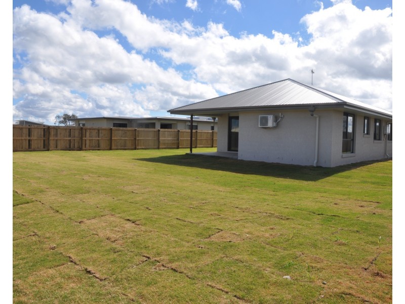 16 Mia Street, Wyreema QLD 4352