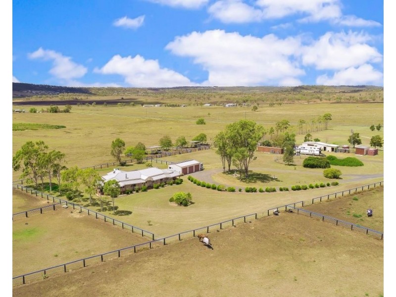 1077 Warrego Highway, Charlton QLD 4350