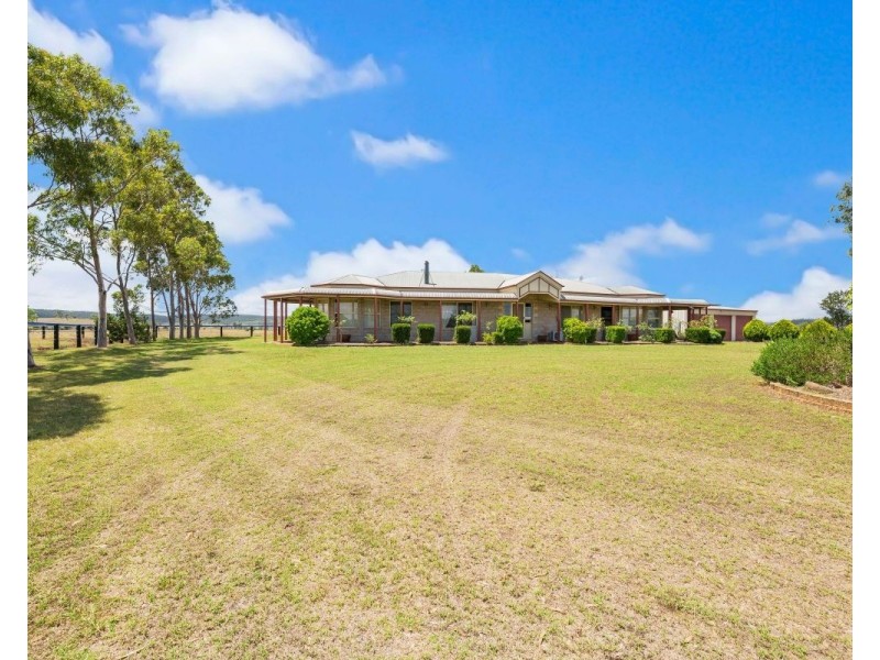 1077 Warrego Highway, Charlton QLD 4350