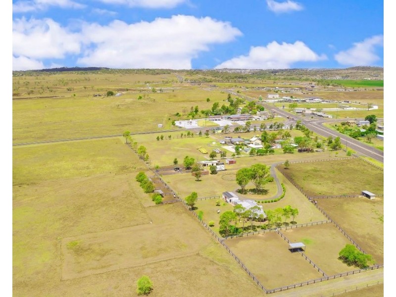 1077 Warrego Highway, Charlton QLD 4350