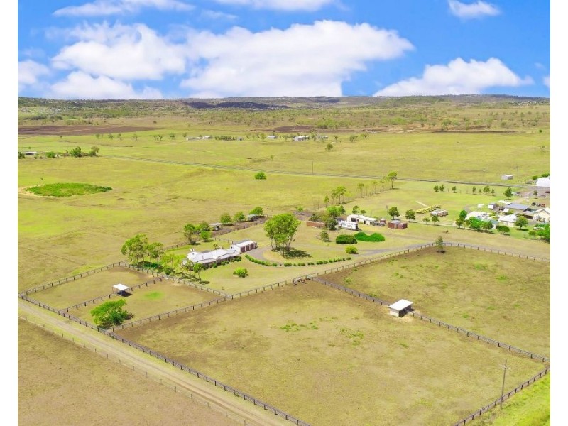 1077 Warrego Highway, Charlton QLD 4350