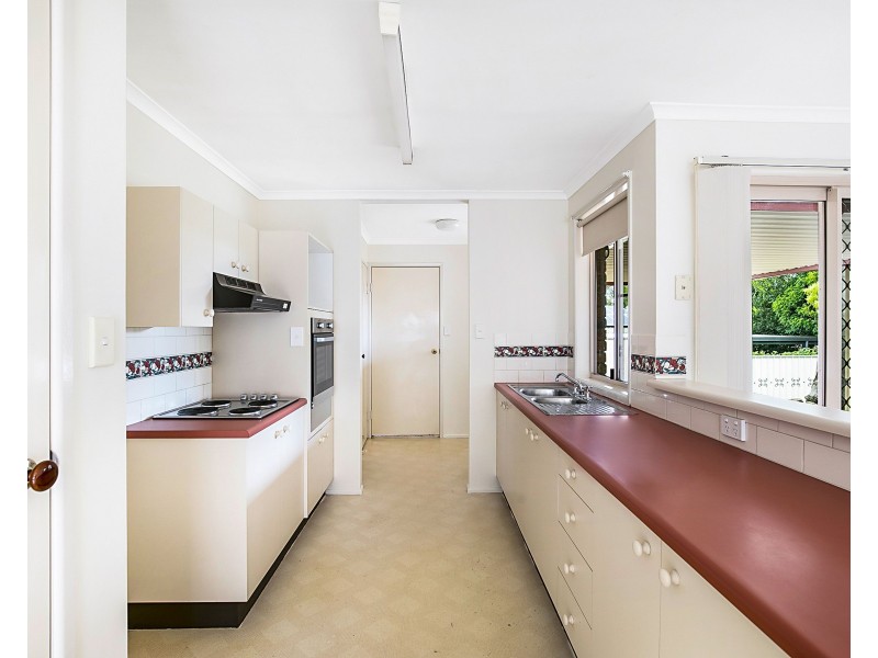 15 Evergreen Court, Glenvale QLD 4350