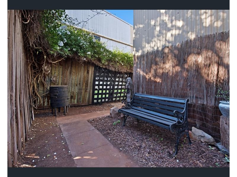 1 Kelfield Street, North Toowoomba QLD 4350