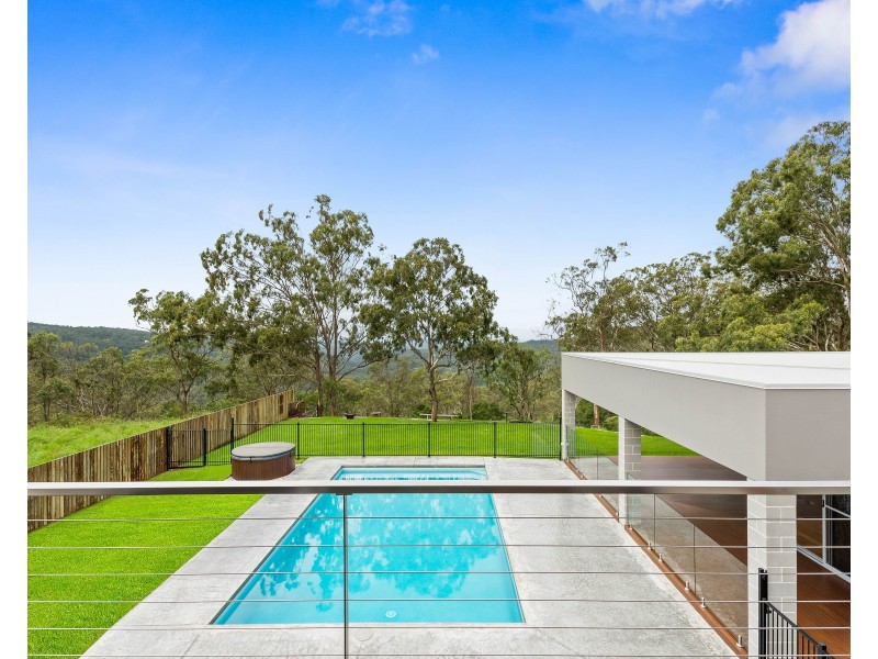 6 Oak Hill Place, Preston QLD 4352