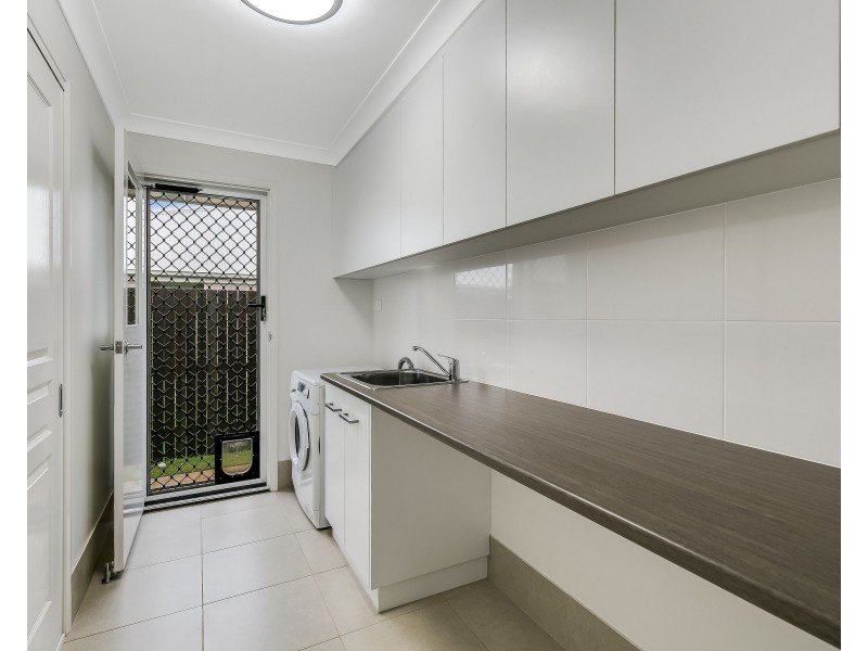 53 Entabeni Drive, Kearneys Spring QLD 4350