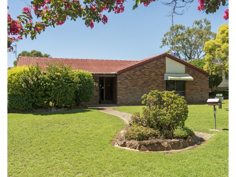 39 Toowoomba Road, Oakey QLD 4401